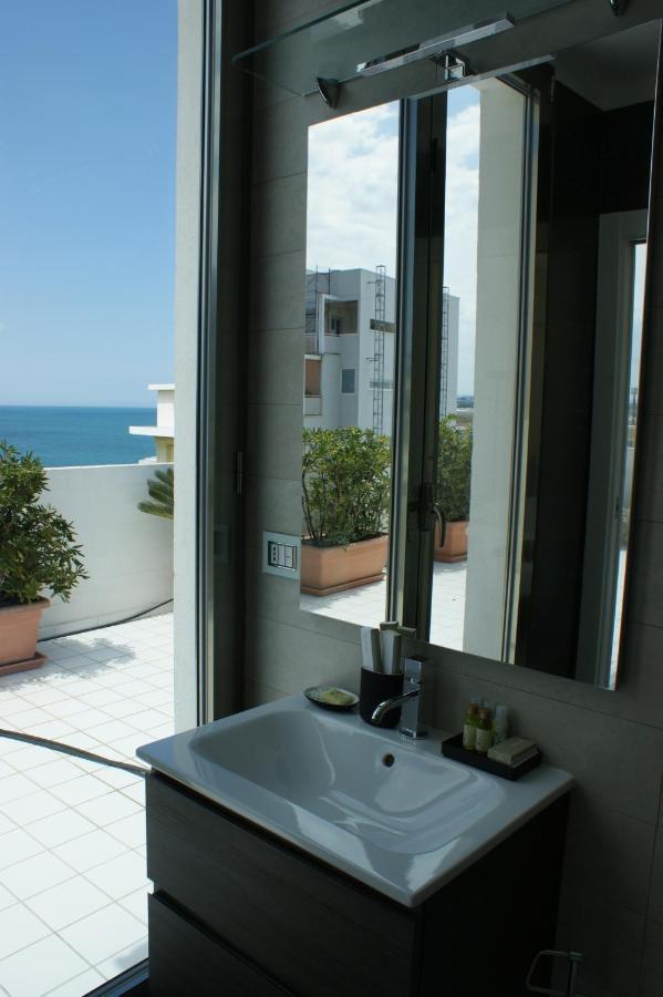Апартаменты La Mia Terrazza Sul Mare - Mared'Amare Бари Экстерьер фото