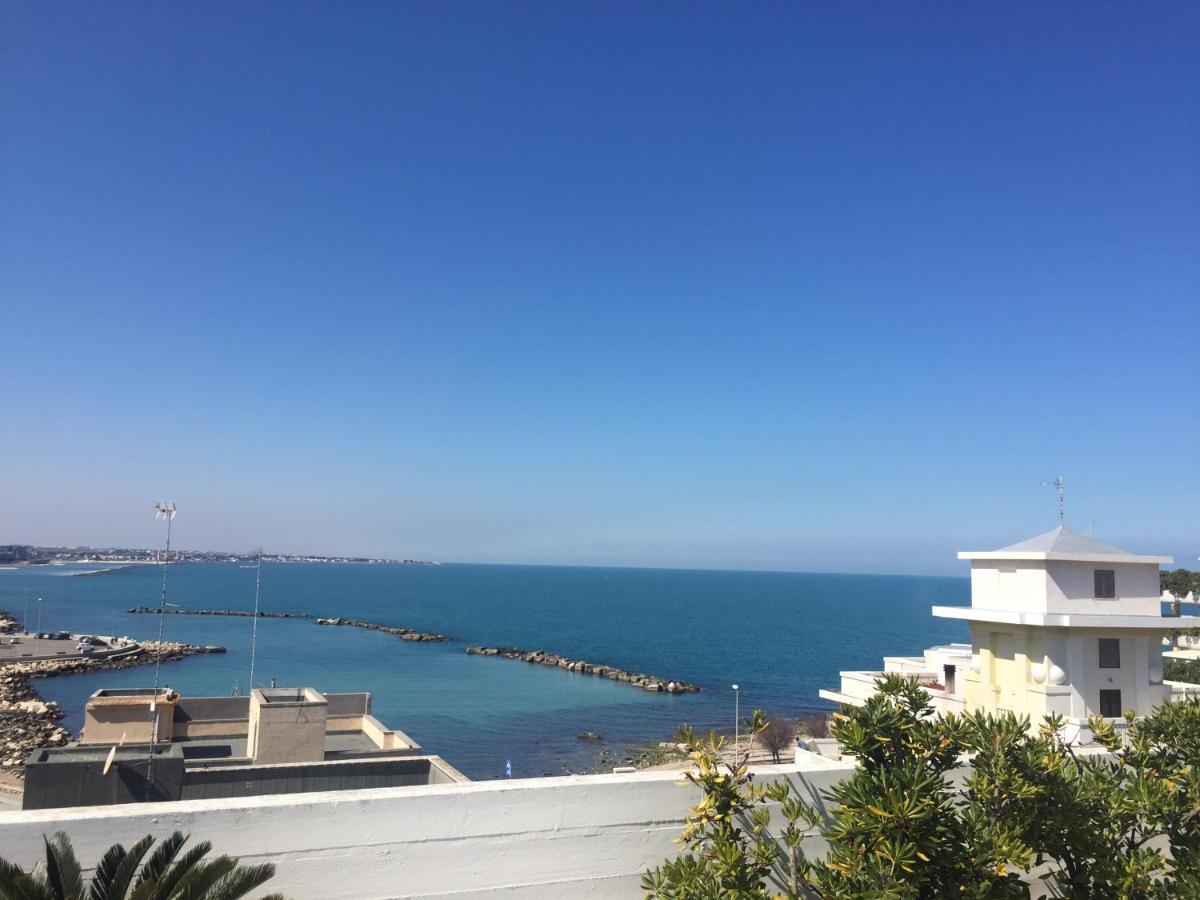 Апартаменты La Mia Terrazza Sul Mare - Mared'Amare Бари Экстерьер фото