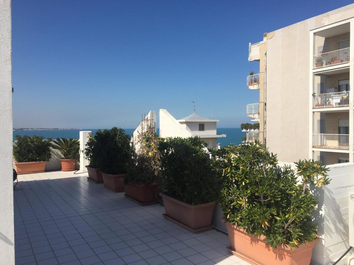 Апартаменты La Mia Terrazza Sul Mare - Mared'Amare Бари Экстерьер фото