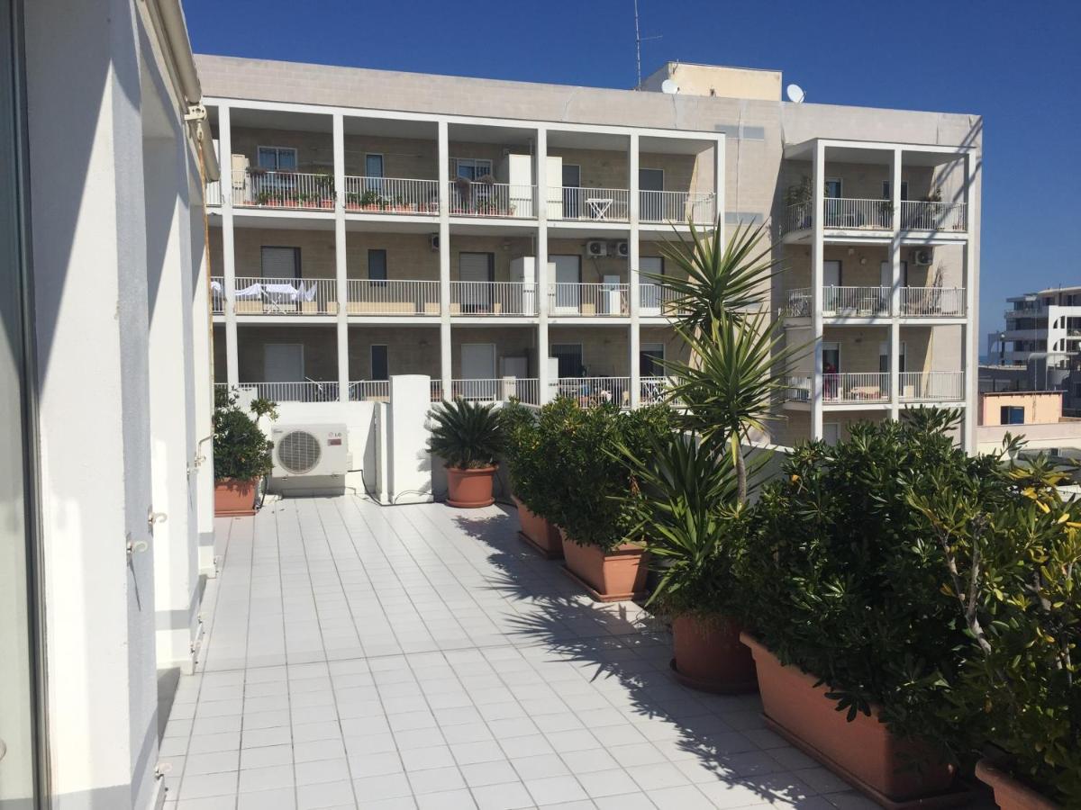 Апартаменты La Mia Terrazza Sul Mare - Mared'Amare Бари Экстерьер фото