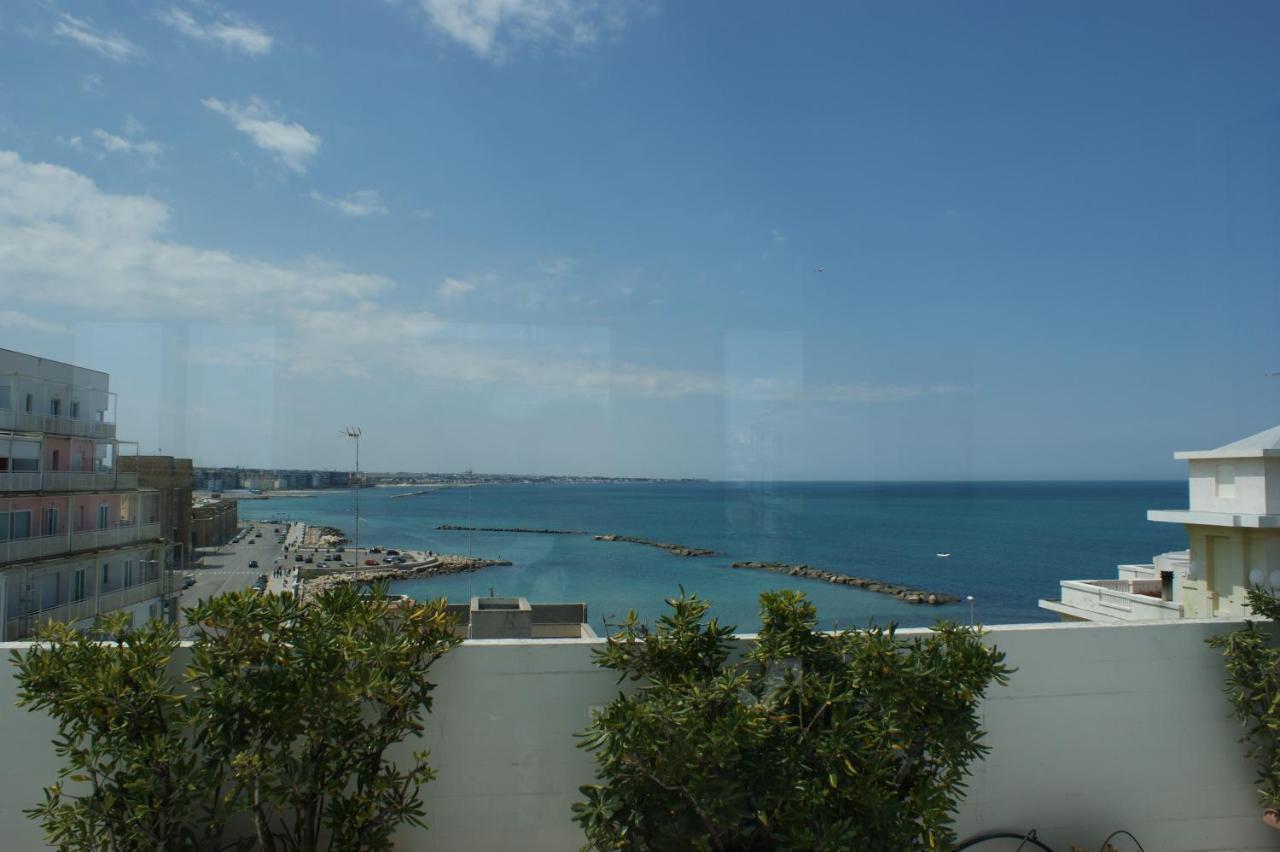 Апартаменты La Mia Terrazza Sul Mare - Mared'Amare Бари Экстерьер фото